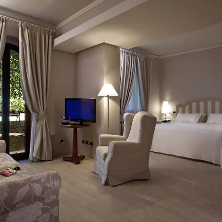 Hotell Grand Baia