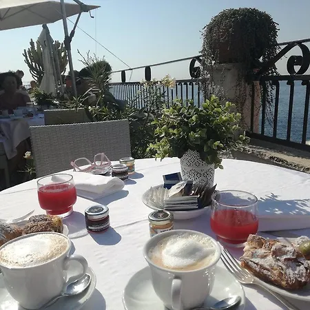 Grand Baia Cannizzaro