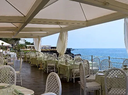Hotell Grand Baia 4*
