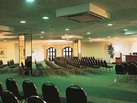 Grand Baia Hotell