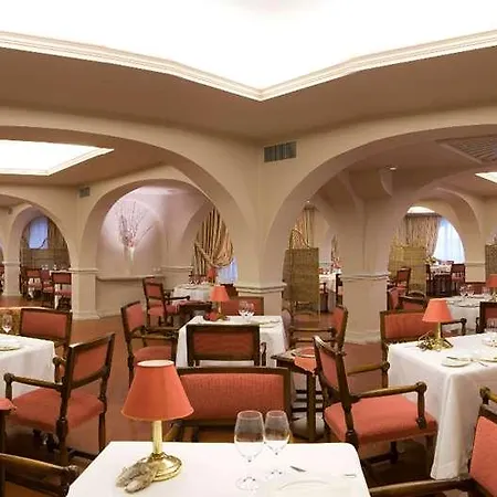 Grand Baia Hotell Cannizzaro