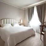 Grand Baia Hotel