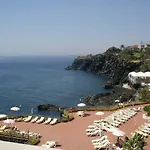 Grand Baia Hotel 4*
