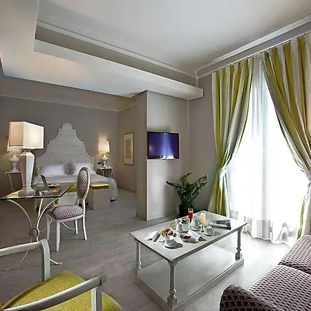 Otel Grand Baia