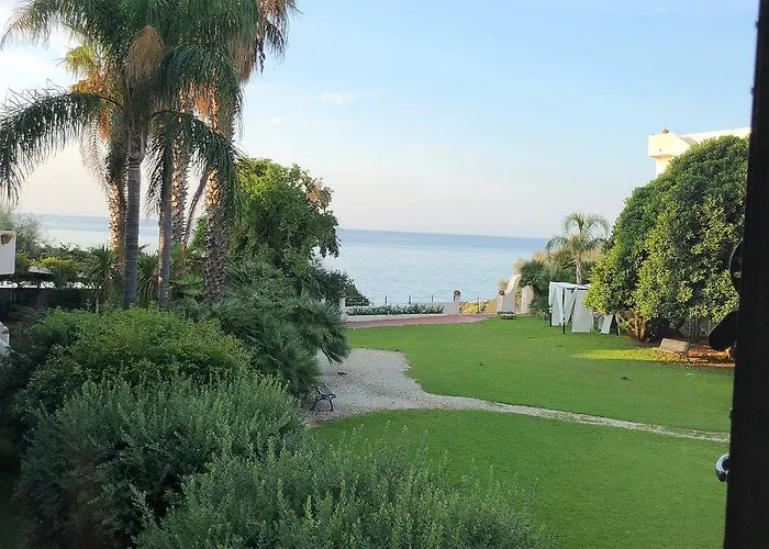 Grand Baia 4* Cannizzaro